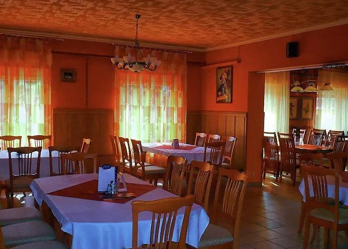 Fenyves Fogado Frühstückspension